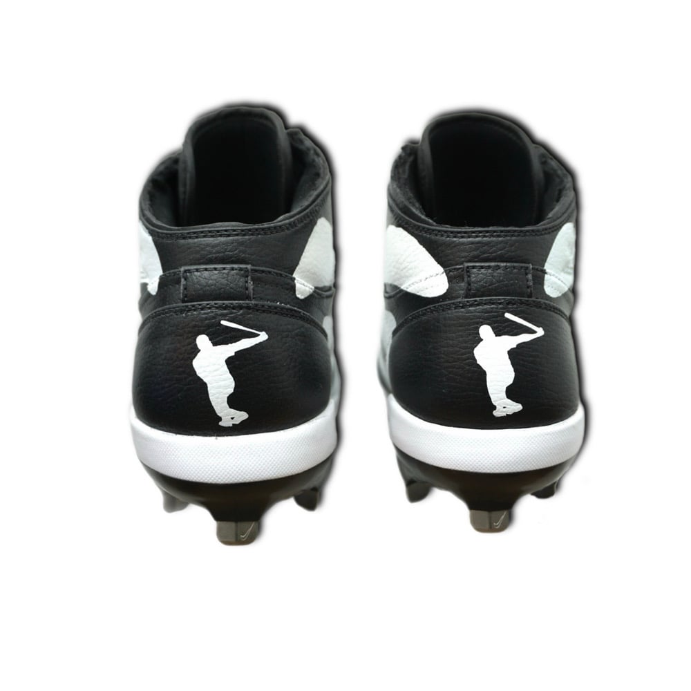 Men’s “MIGGY RETRO”  AJ1